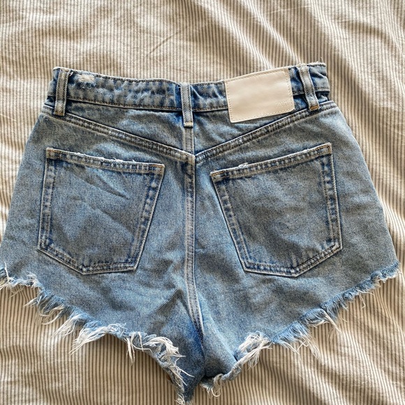 ZARA HIGH RISE SHORTS - Picture 2 of 4